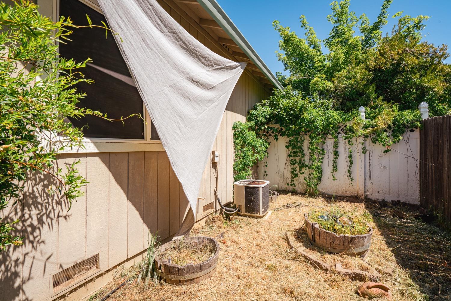 Detail Gallery Image 21 of 32 For 218 Manor Ct, Sutter Creek,  CA 95685 - 3 Beds | 2 Baths