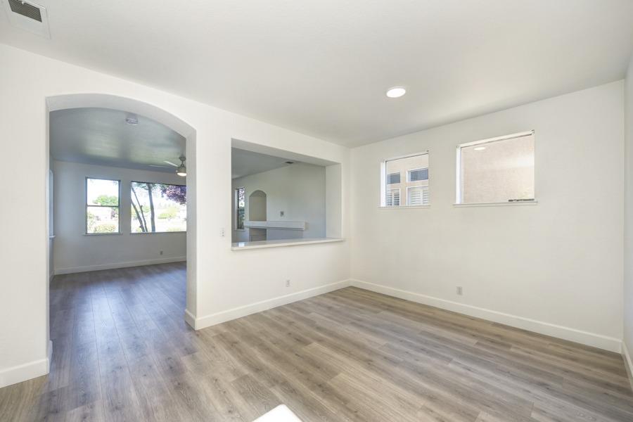 Detail Gallery Image 9 of 38 For 23 Windcatcher Ct, Sacramento,  CA 95834 - 4 Beds | 2/1 Baths