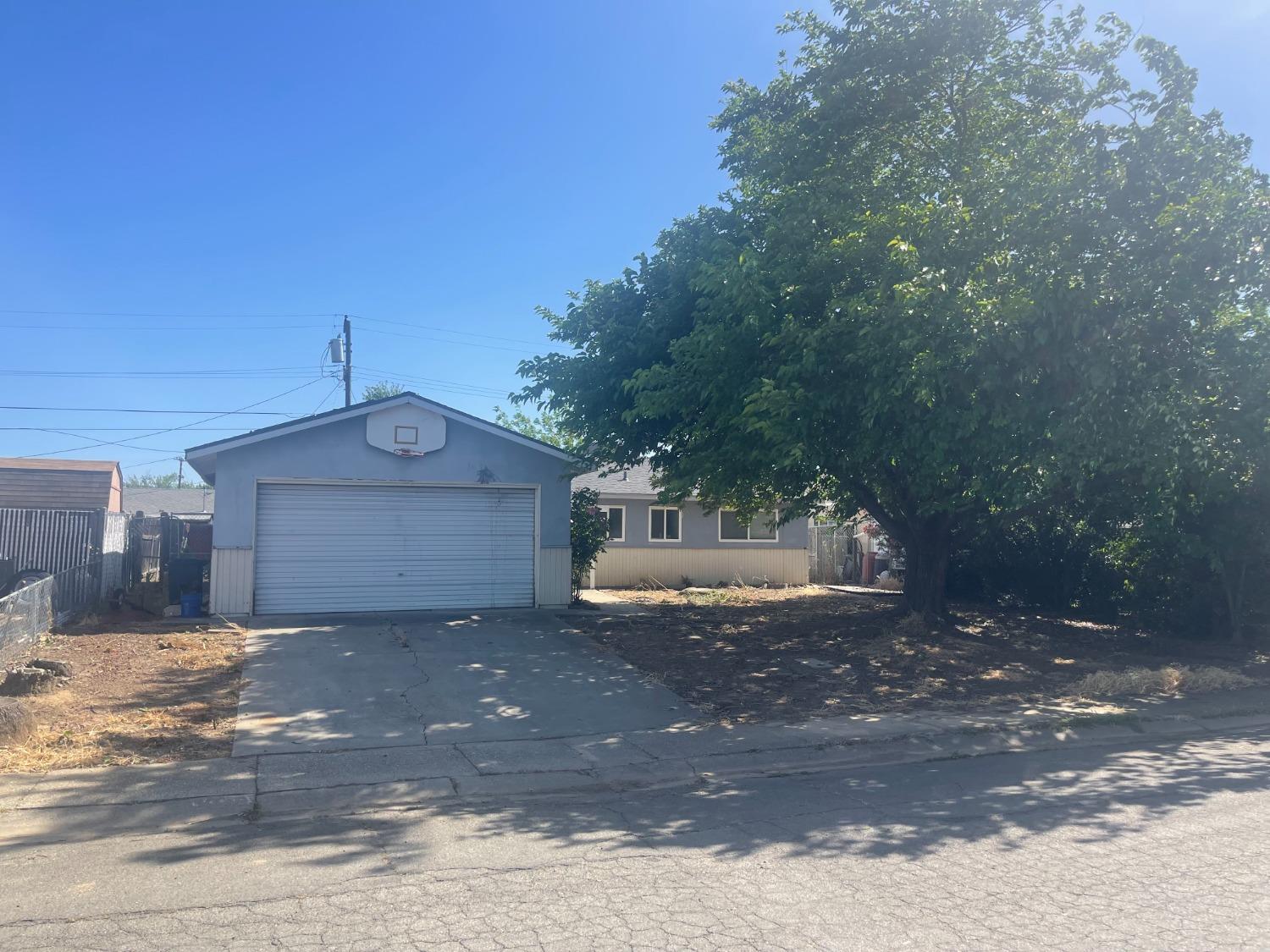 Photo of 1548 Cress Wy in Olivehurst, CA