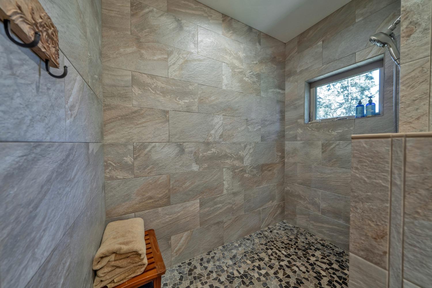 Detail Gallery Image 14 of 63 For 4342 Savage Rd, Placerville,  CA 95667 - 2 Beds | 2 Baths