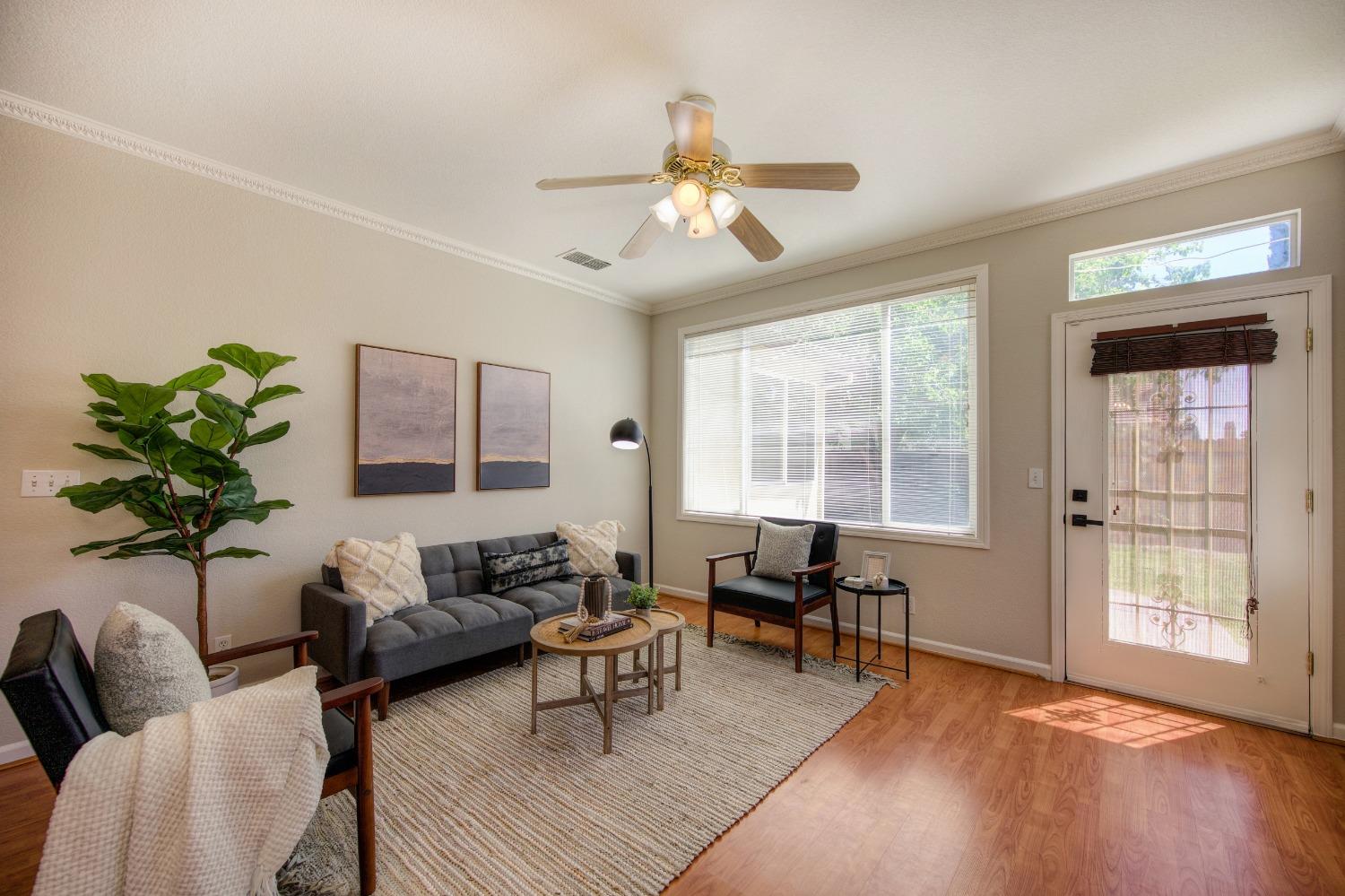 Detail Gallery Image 9 of 28 For 7 Windchime Ct, Sacramento,  CA 95823 - 3 Beds | 2 Baths