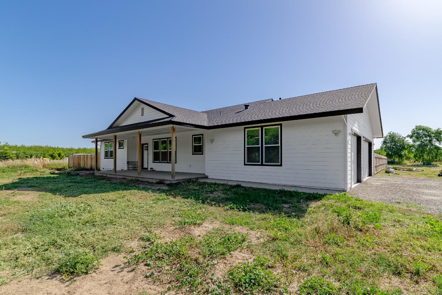 Detail Gallery Image 1 of 47 For 602 Larkin Rd, Gridley,  CA 95948 - 3 Beds | 2 Baths