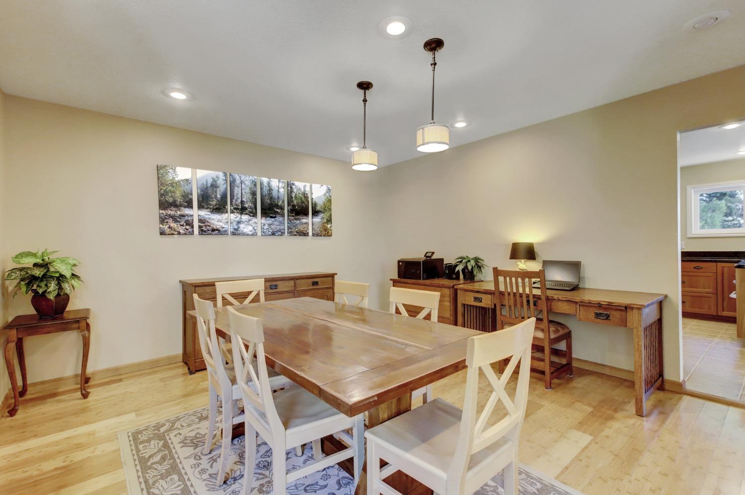 Detail Gallery Image 10 of 99 For 14799 Applewood Ln, Nevada City,  CA 95959 - 3 Beds | 3/1 Baths