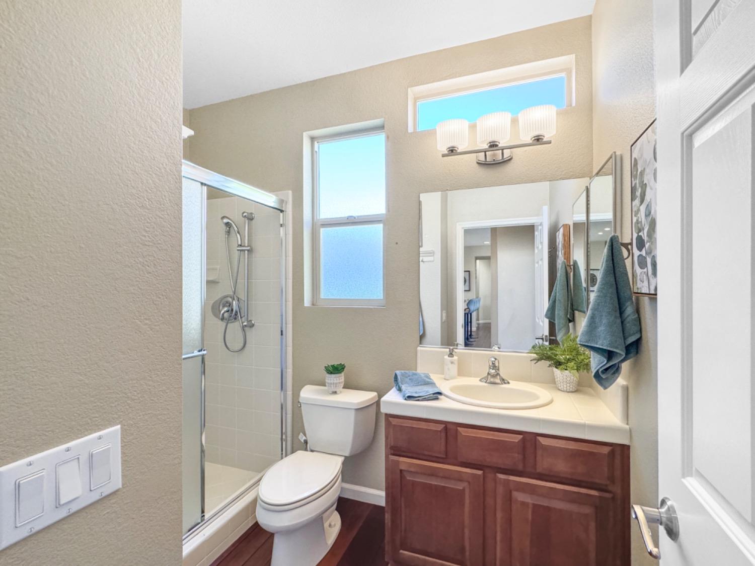 Detail Gallery Image 31 of 56 For 1562 Summerhill Ln, Lincoln,  CA 95648 - 2 Beds | 2 Baths