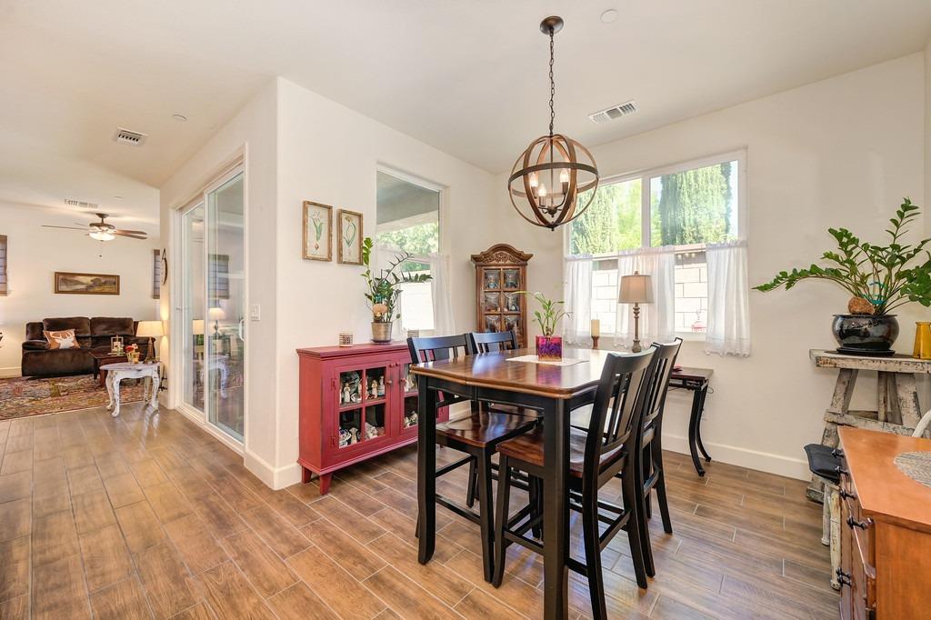 Detail Gallery Image 12 of 84 For 3941 Arco Del Paso Ln, Sacramento,  CA 95834 - 2 Beds | 2 Baths