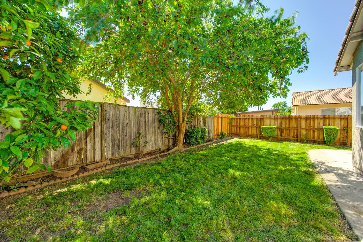 Detail Gallery Image 27 of 28 For 7 Windchime Ct, Sacramento,  CA 95823 - 3 Beds | 2 Baths