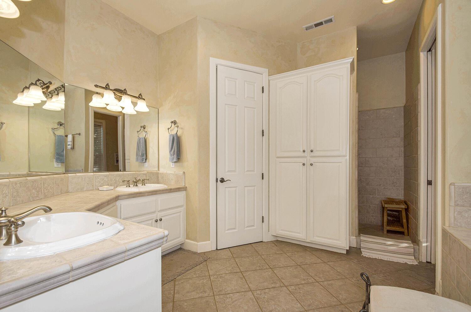 Detail Gallery Image 33 of 63 For 310 California Drive, Sutter Creek,  CA 95685 - 3 Beds | 2/1 Baths
