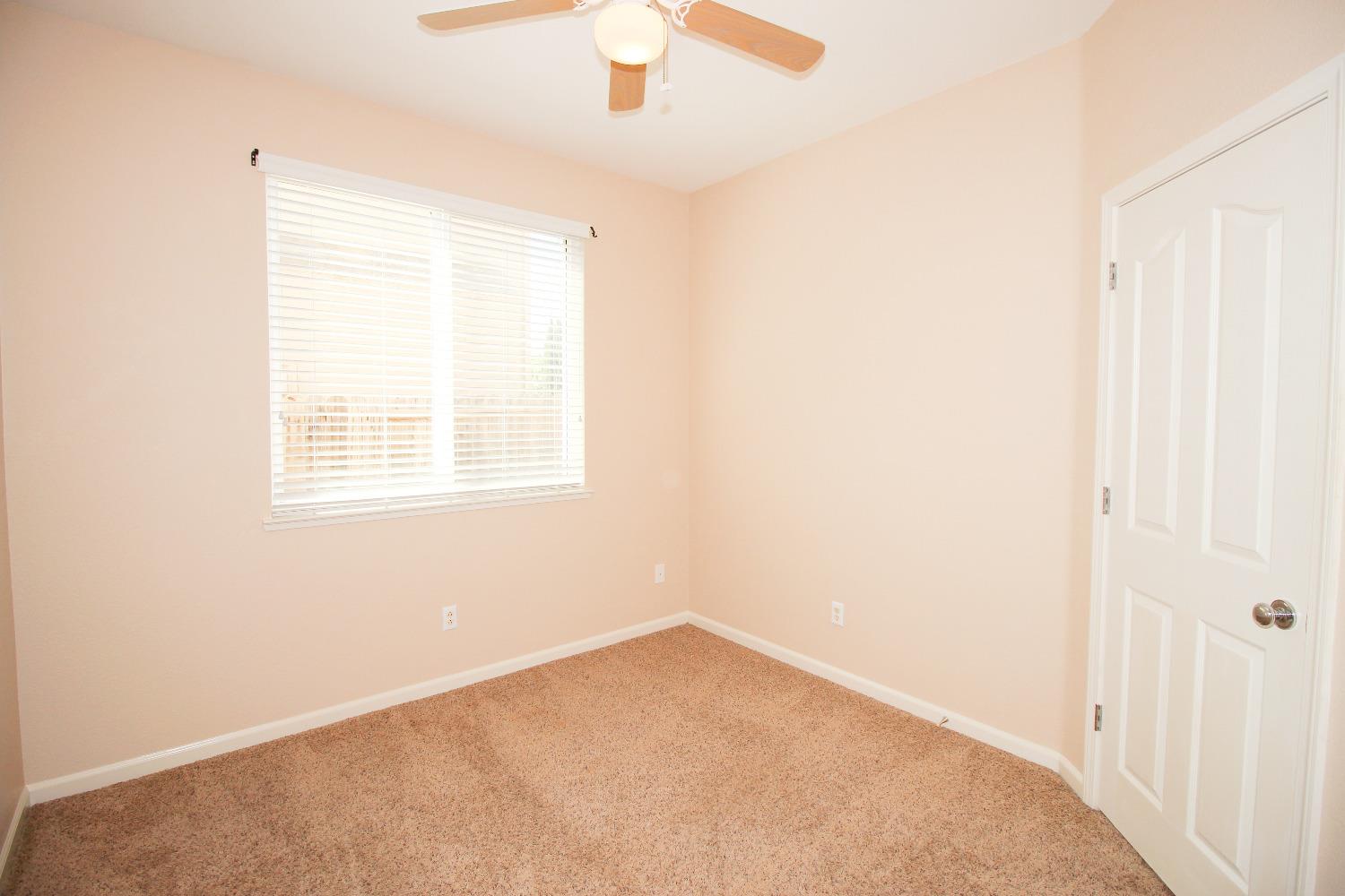 Detail Gallery Image 15 of 19 For 1935 W Indiana St, Gridley,  CA 95948 - 3 Beds | 2 Baths