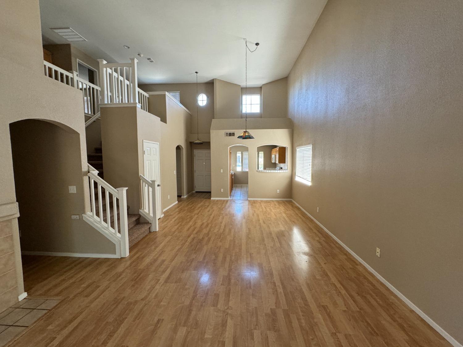 Detail Gallery Image 2 of 18 For 4225 Antique Pl, Stockton,  CA 95219 - 4 Beds | 2/1 Baths