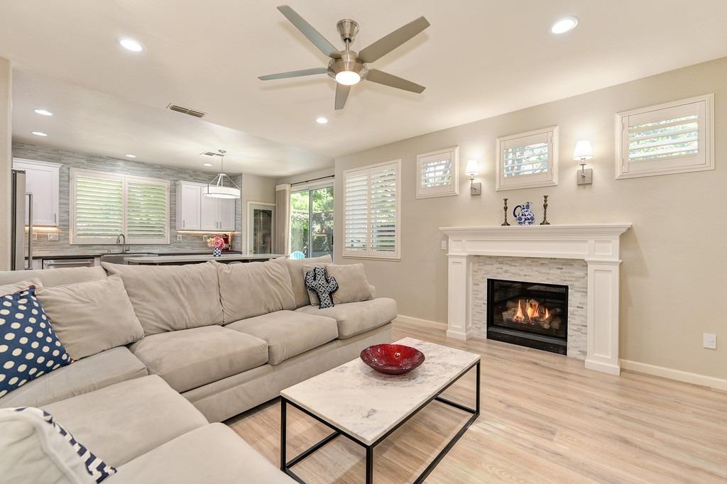 Detail Gallery Image 22 of 59 For 2460 Watercourse Way, Sacramento,  CA 95833 - 3 Beds | 2/1 Baths