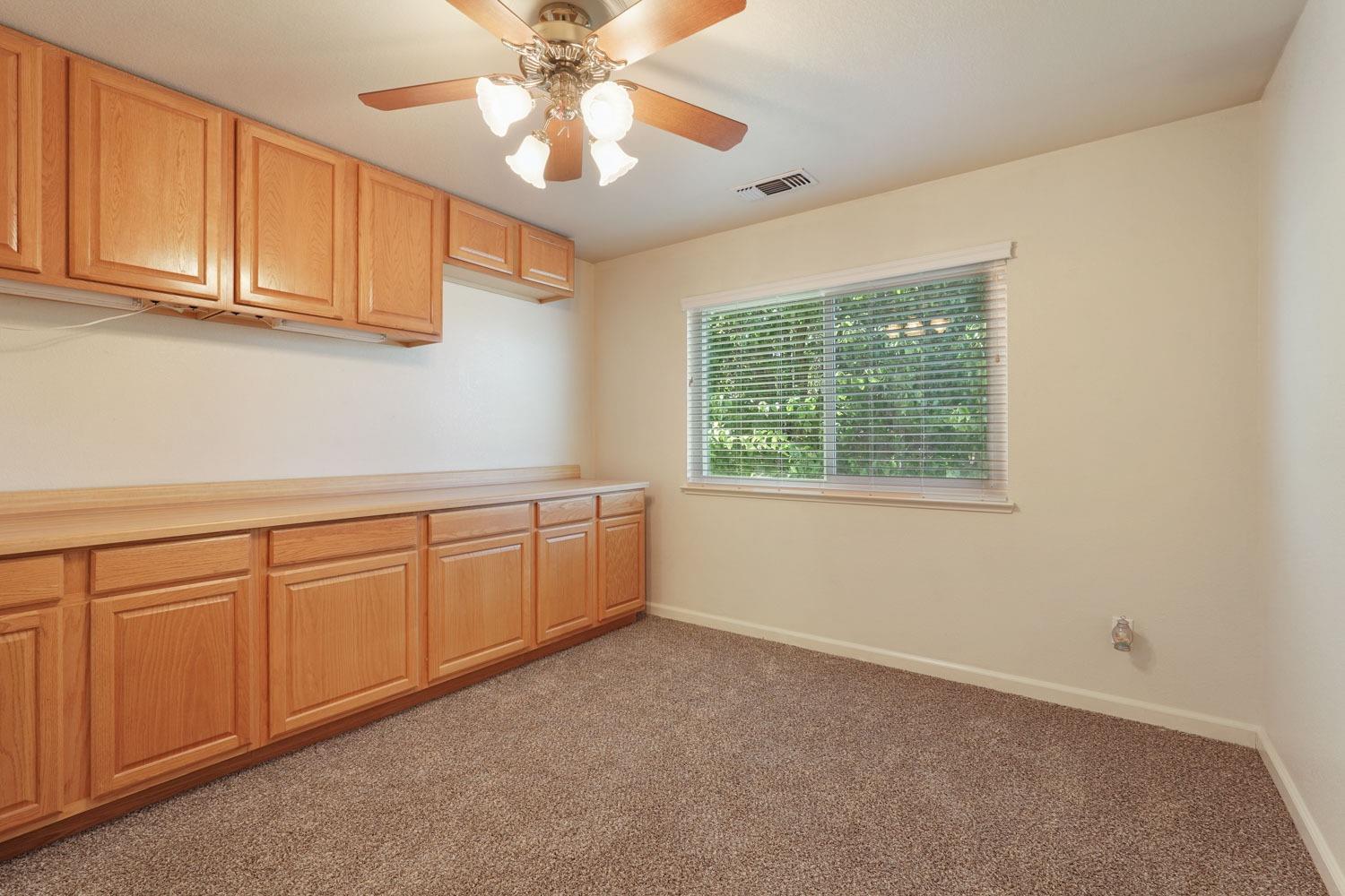 Detail Gallery Image 24 of 47 For 2512 Yosemite Ave, Escalon,  CA 95320 - 4 Beds | 2/1 Baths