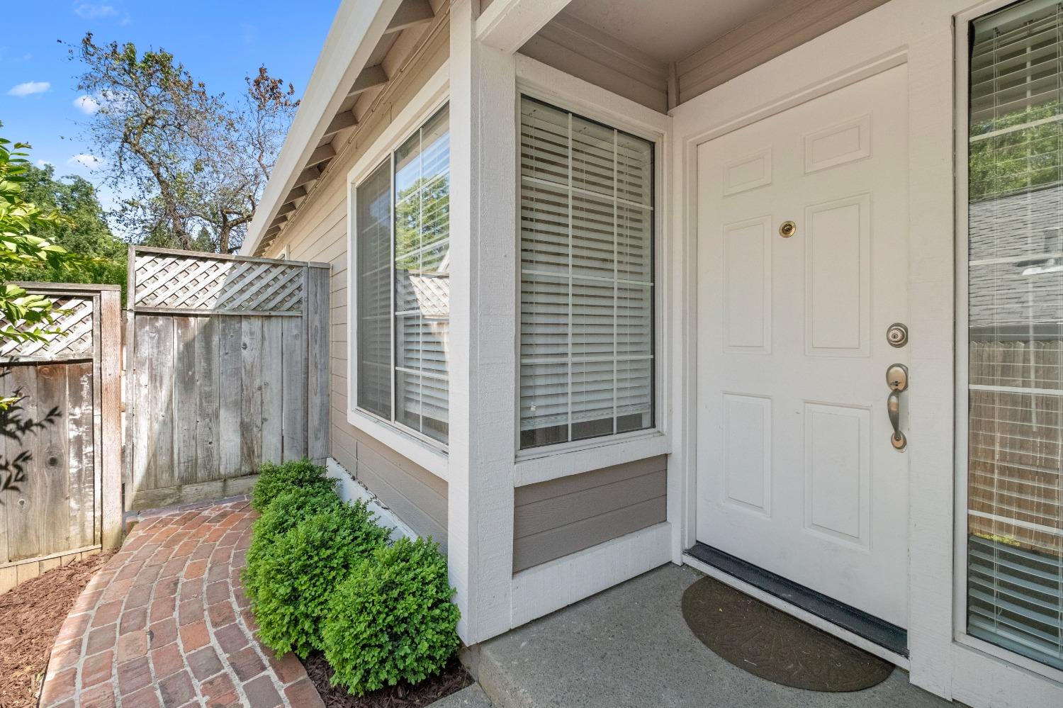 Detail Gallery Image 4 of 29 For 4435 Andrew Alan Ln, Fair Oaks,  CA 95628 - 3 Beds | 2 Baths