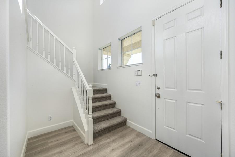Detail Gallery Image 7 of 38 For 23 Windcatcher Ct, Sacramento,  CA 95834 - 4 Beds | 2/1 Baths