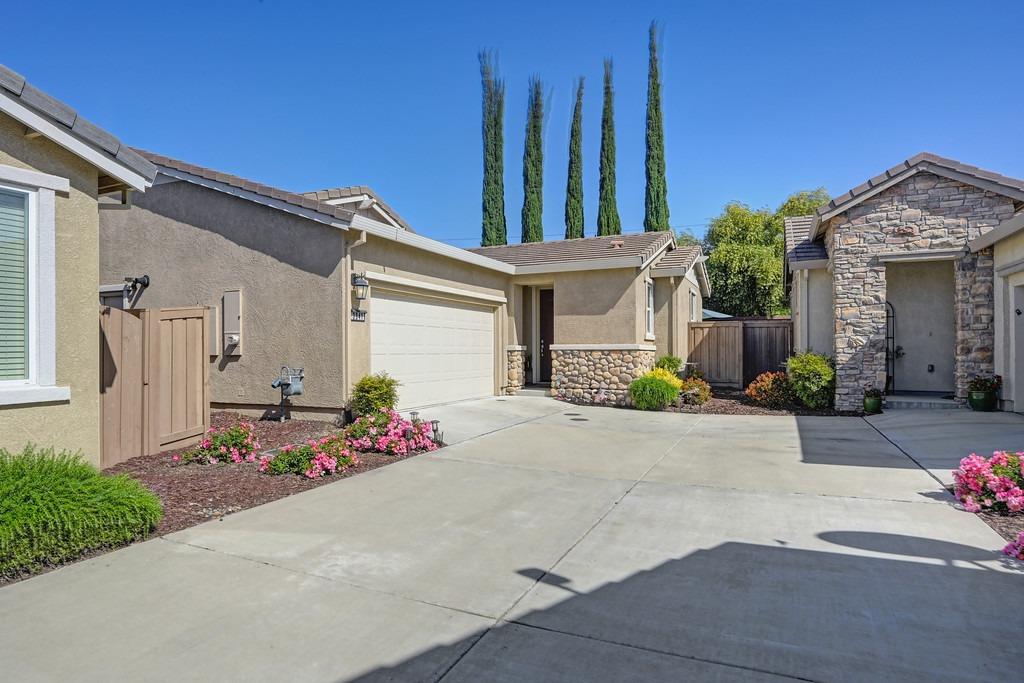 Detail Gallery Image 2 of 84 For 3941 Arco Del Paso Ln, Sacramento,  CA 95834 - 2 Beds | 2 Baths