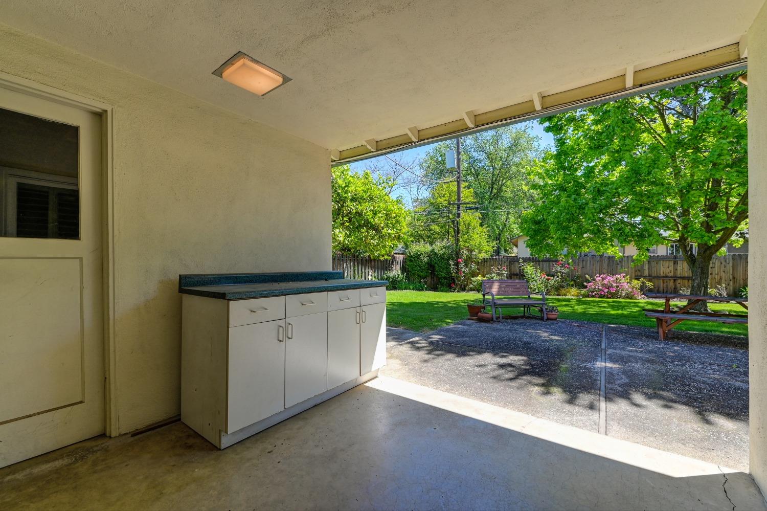 Detail Gallery Image 32 of 40 For 5652 Vega Ct, Carmichael,  CA 95608 - 3 Beds | 2 Baths