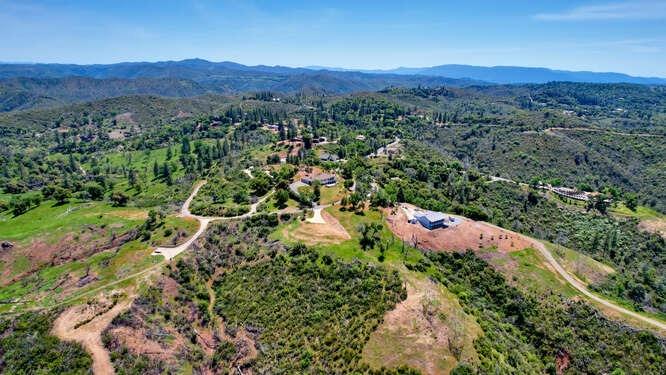 Candy Circle, Mokelumne Hill, California image 4