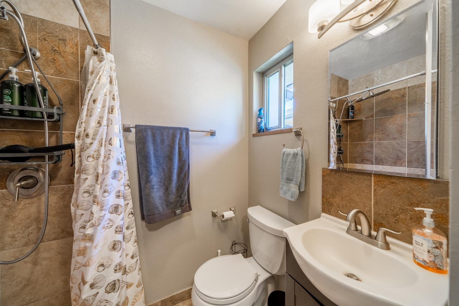 Detail Gallery Image 26 of 48 For 513 Gerard Dr, Lodi,  CA 95242 - 3 Beds | 2 Baths