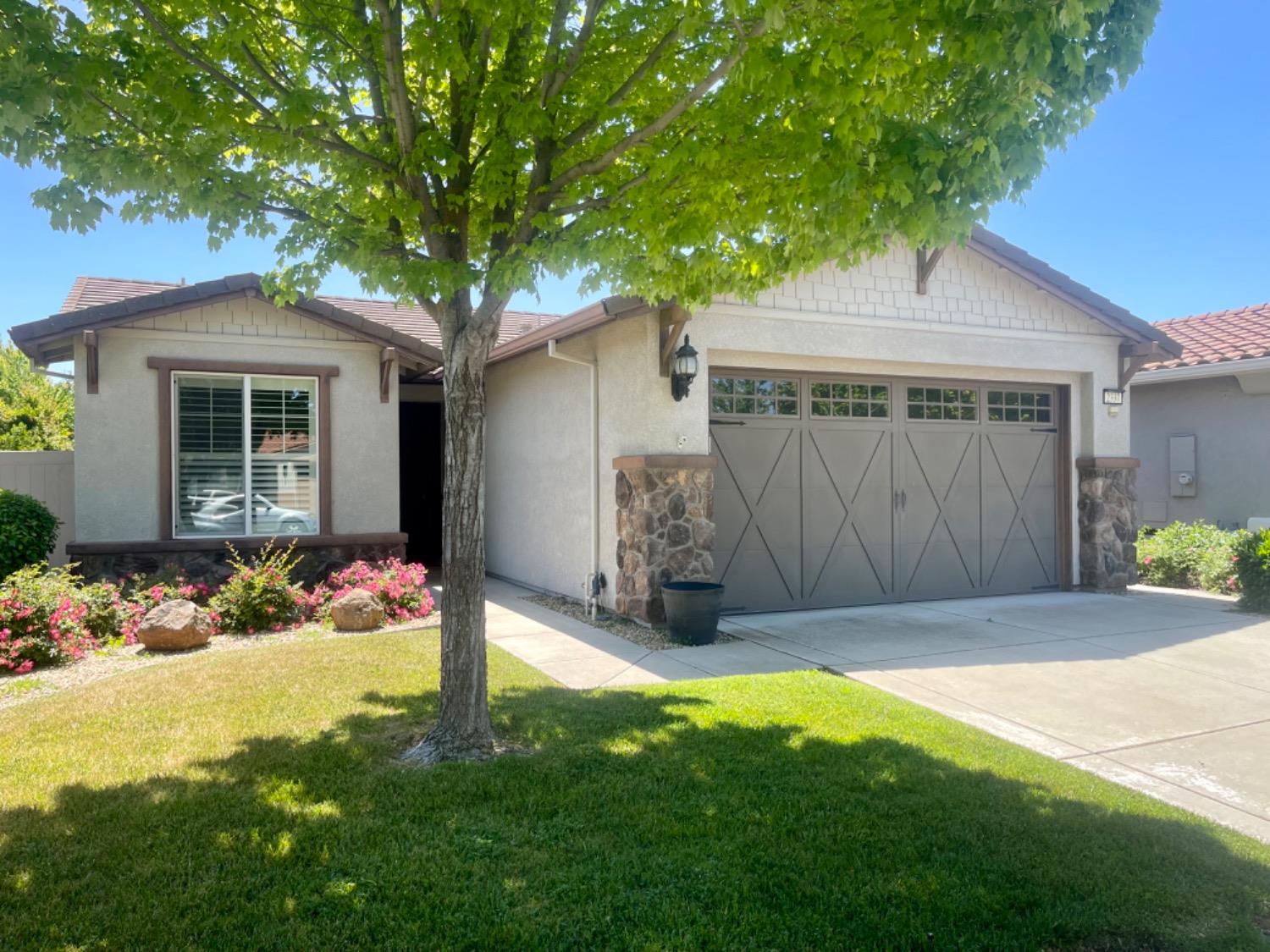 Photo of 2337 Shadow Berry Dr in Manteca, CA