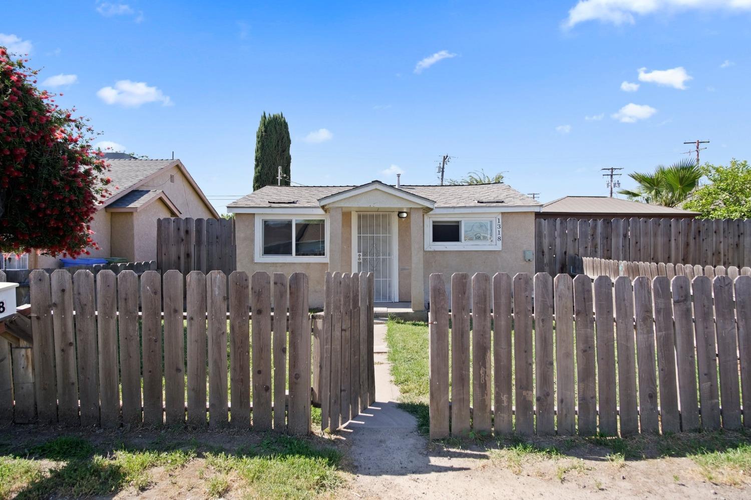 Photo of 1318 Holm Ave in Modesto, CA