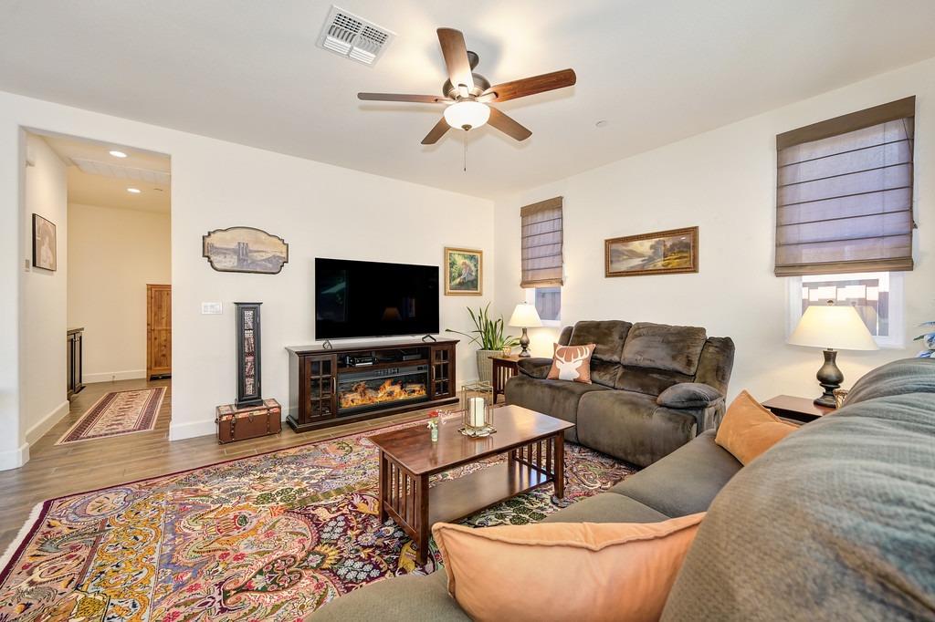 Detail Gallery Image 30 of 84 For 3941 Arco Del Paso Ln, Sacramento,  CA 95834 - 2 Beds | 2 Baths