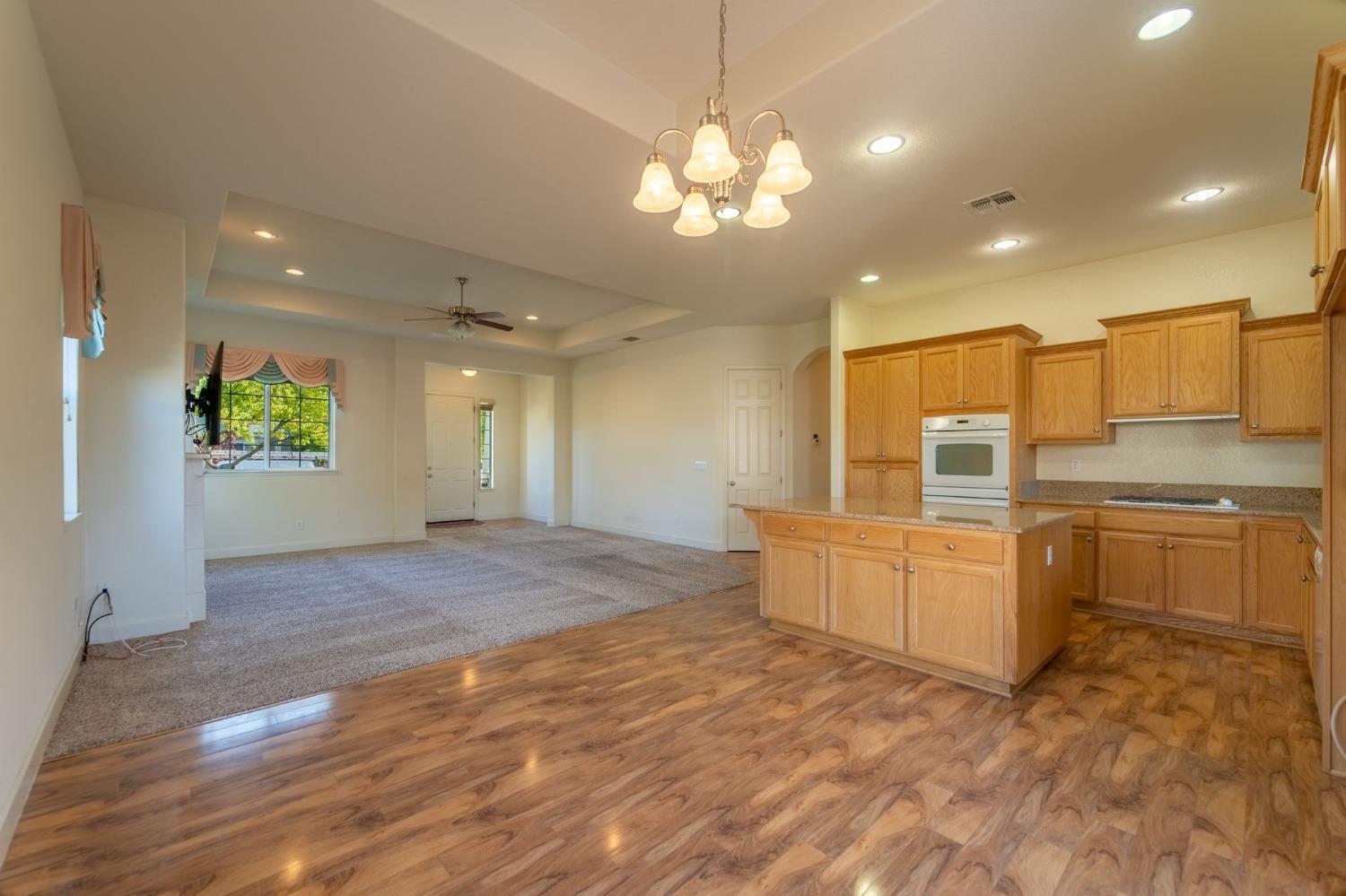 Detail Gallery Image 13 of 38 For 267 Greenstone Way, Ripon,  CA 95366 - 4 Beds | 2 Baths