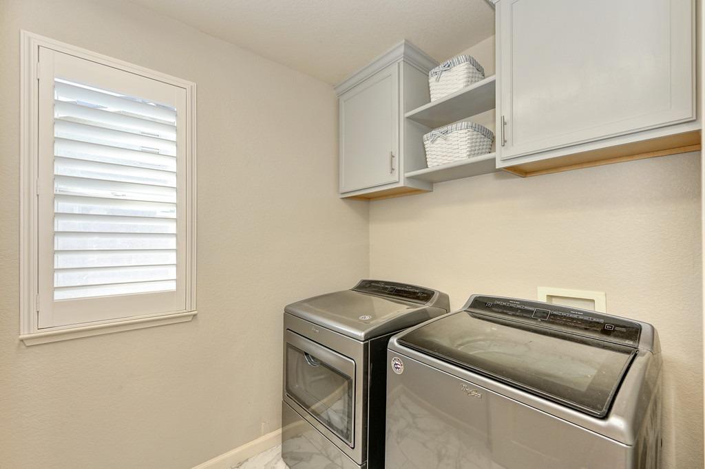 Detail Gallery Image 33 of 59 For 2460 Watercourse Way, Sacramento,  CA 95833 - 3 Beds | 2/1 Baths