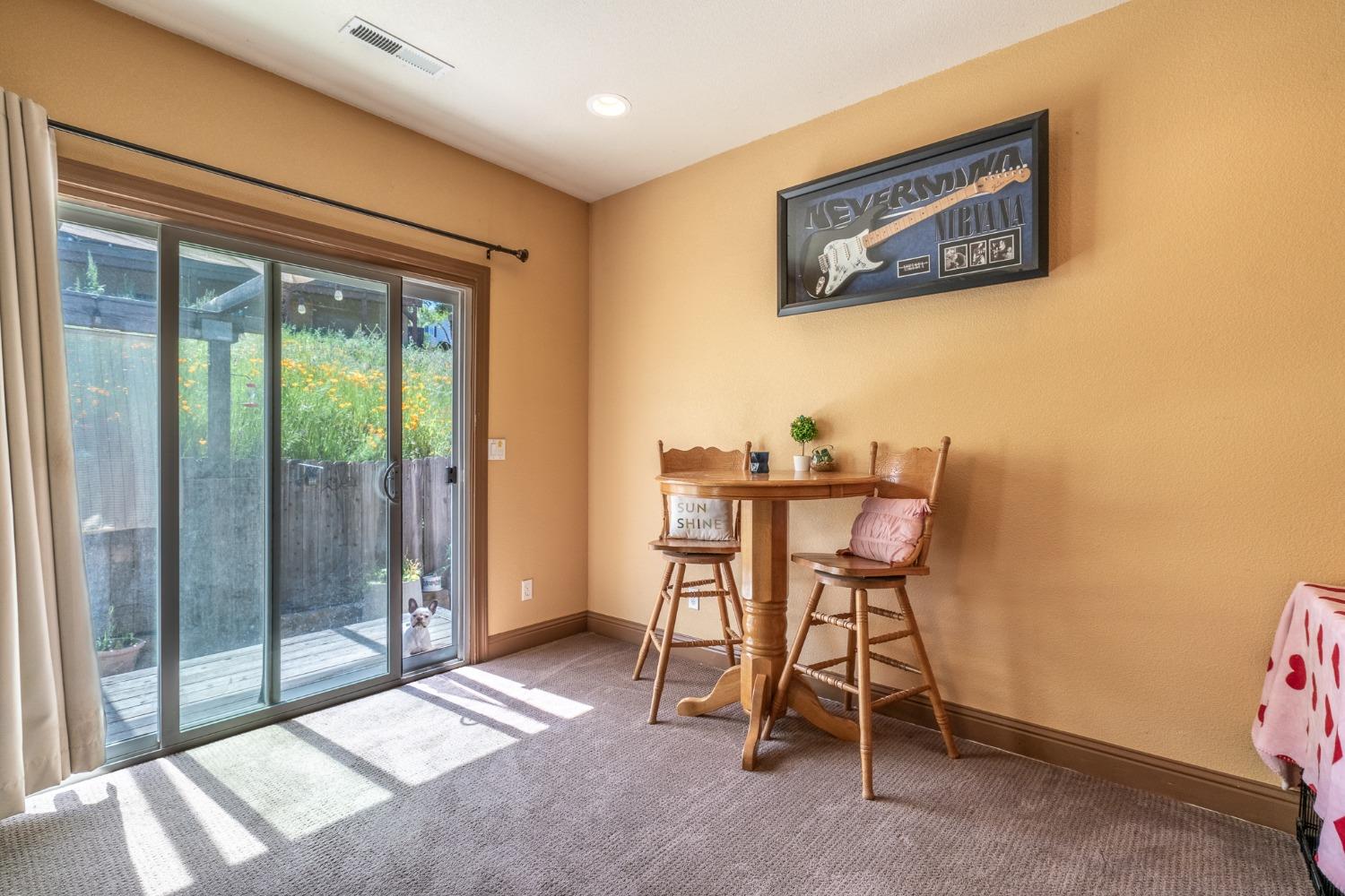 Detail Gallery Image 10 of 32 For 218 Manor Ct, Sutter Creek,  CA 95685 - 3 Beds | 2 Baths