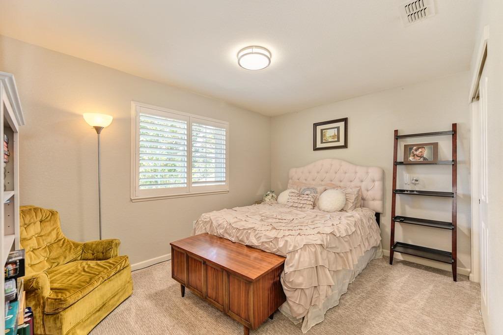 Detail Gallery Image 45 of 59 For 2460 Watercourse Way, Sacramento,  CA 95833 - 3 Beds | 2/1 Baths