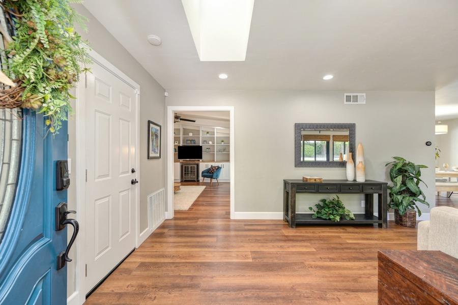 Detail Gallery Image 7 of 92 For 3360 Argonaut Ave, Rocklin,  CA 95677 - 4 Beds | 2 Baths