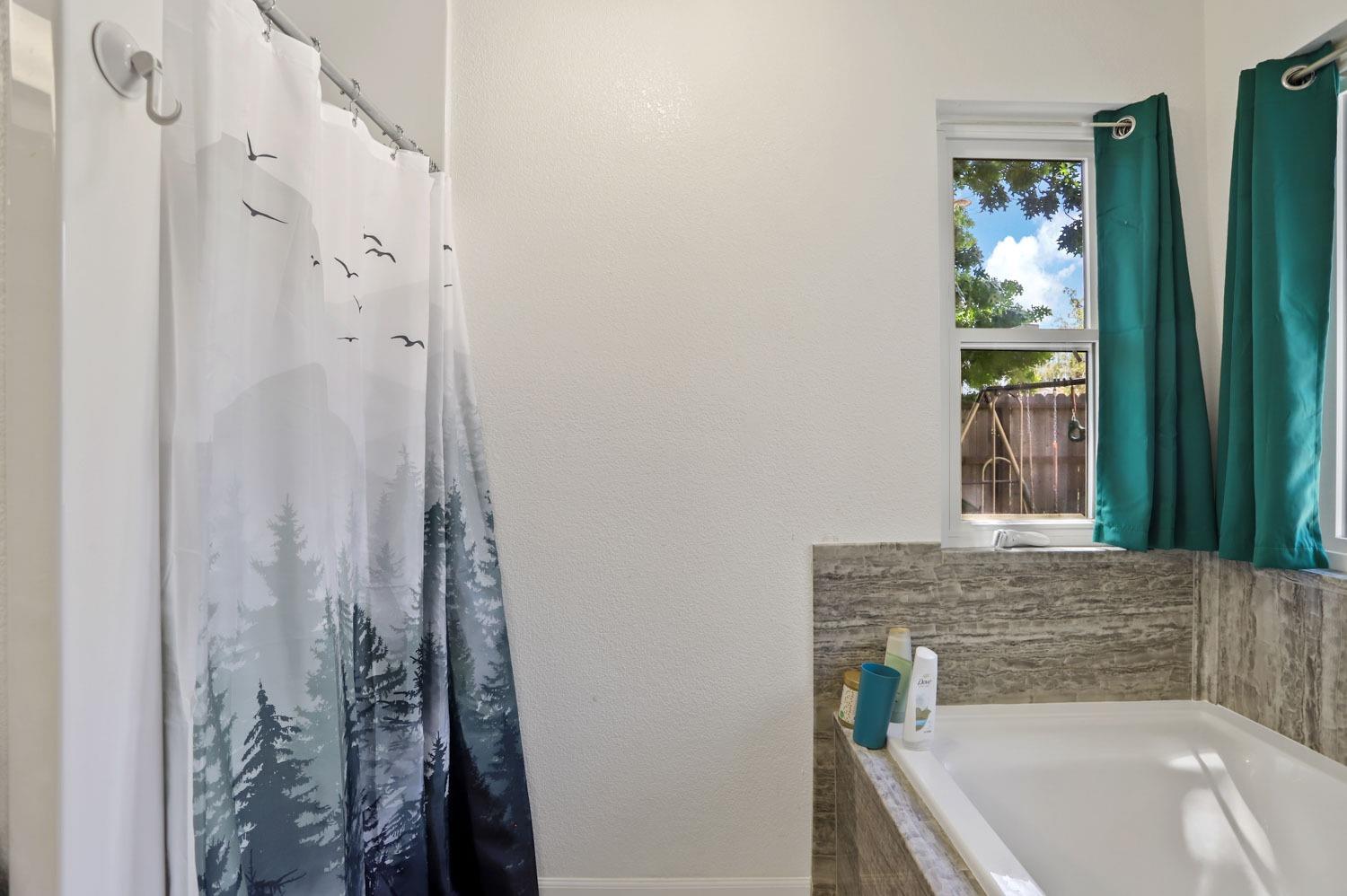 Detail Gallery Image 36 of 43 For 894 Cedar Canyon Cir, Galt,  CA 95632 - 4 Beds | 2 Baths