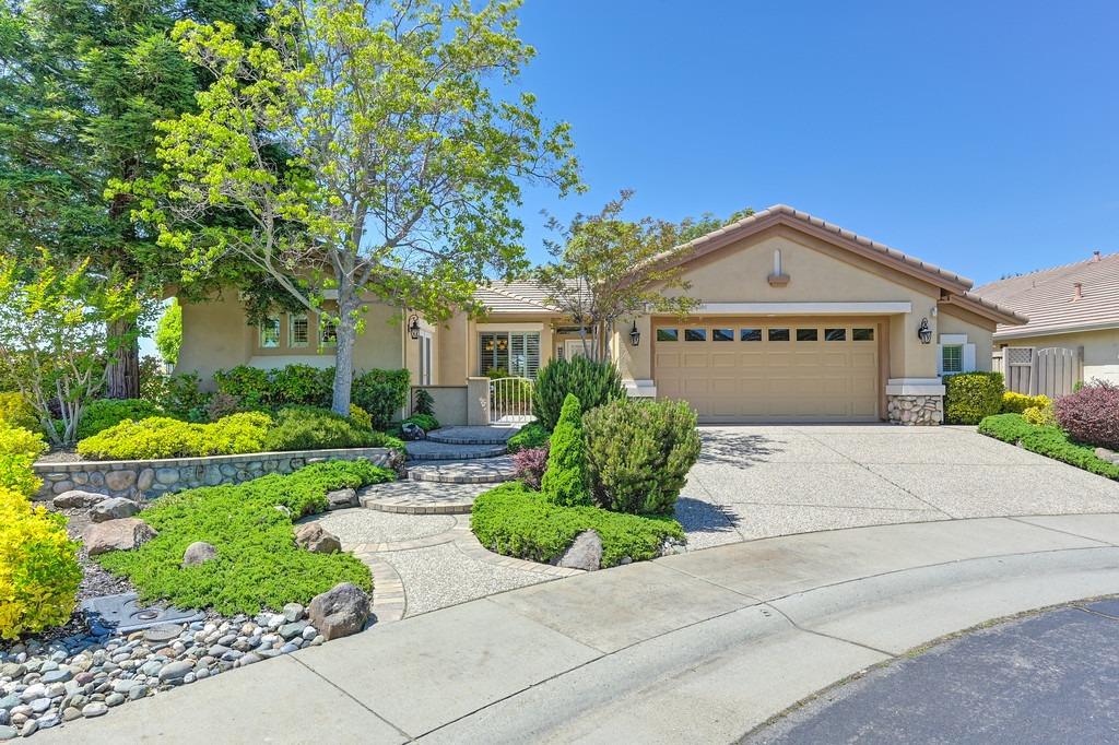 Photo of 230 Cabot Ct in Lincoln, CA