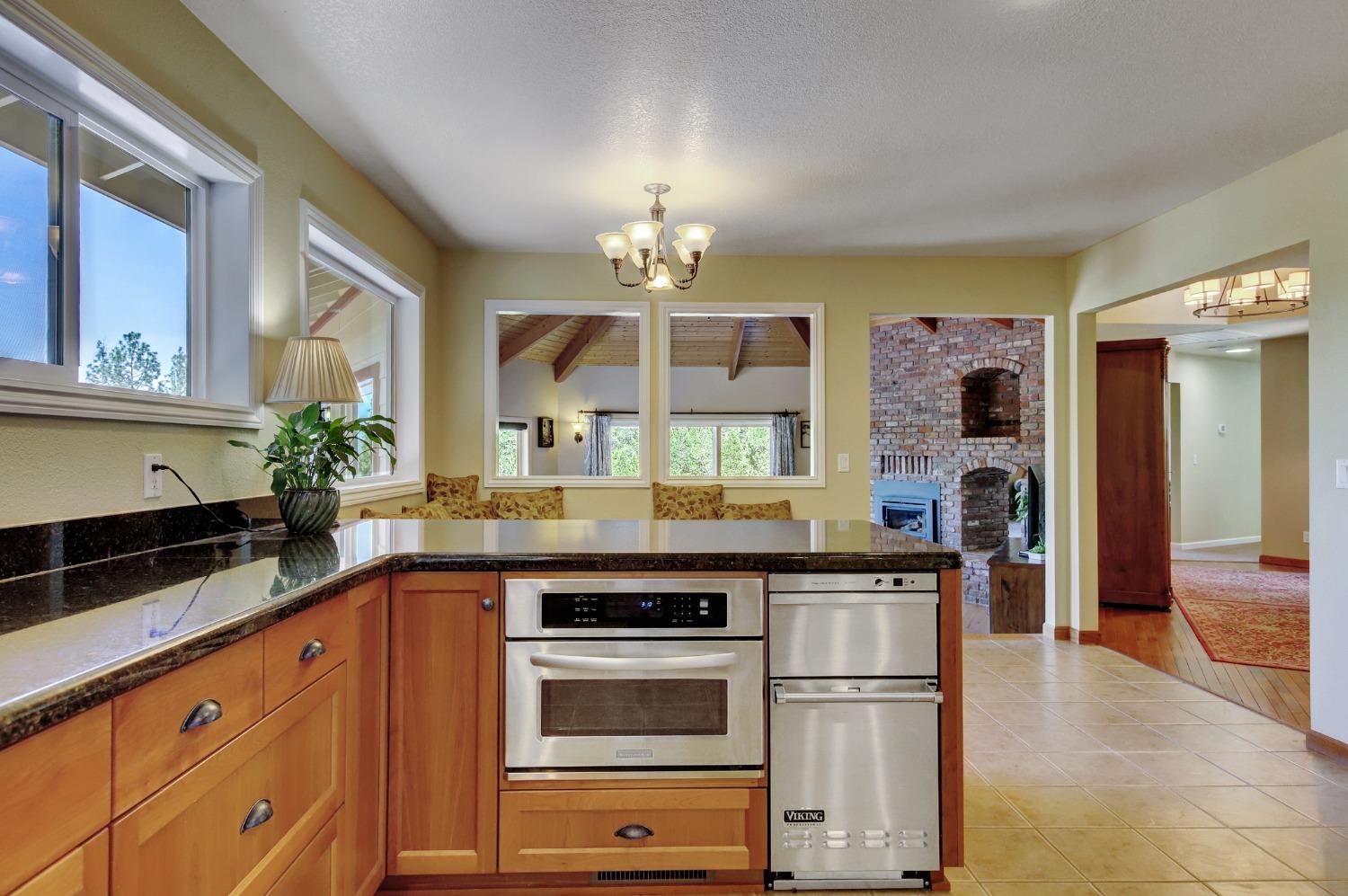 Detail Gallery Image 8 of 99 For 14799 Applewood Ln, Nevada City,  CA 95959 - 3 Beds | 3/1 Baths