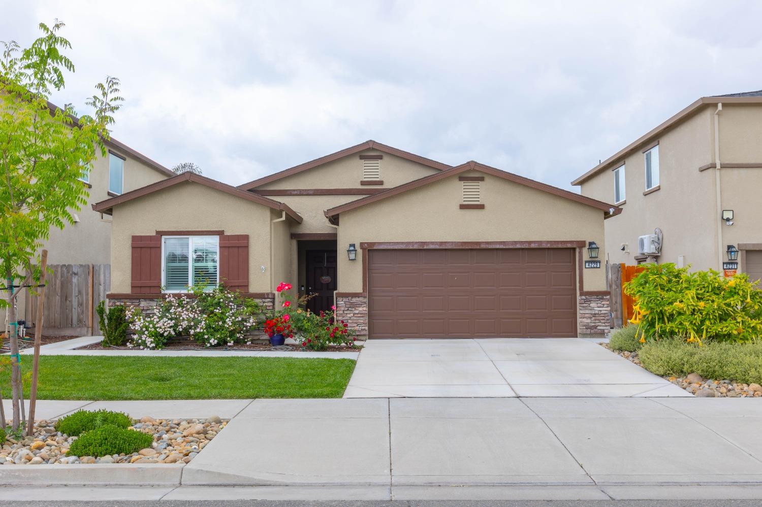 Detail Gallery Image 1 of 30 For 4229 Lasalle Drive, Merced,  CA 95348 - 4 Beds | 2 Baths