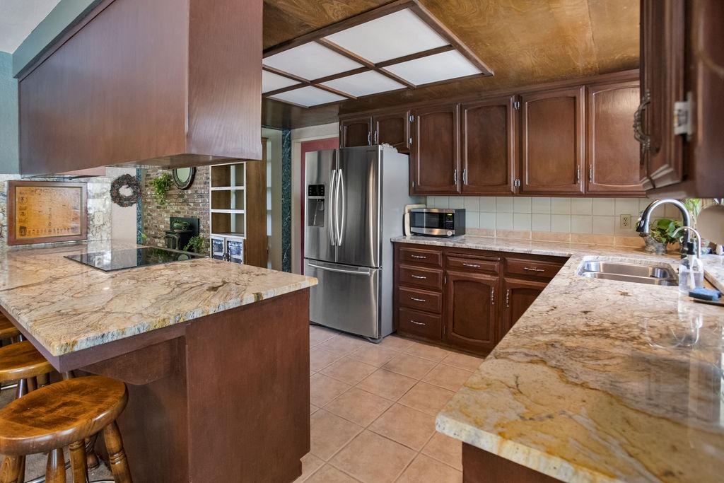 Detail Gallery Image 11 of 41 For 4938 W State Highway 140, Atwater,  CA 95301 - 4 Beds | 2 Baths