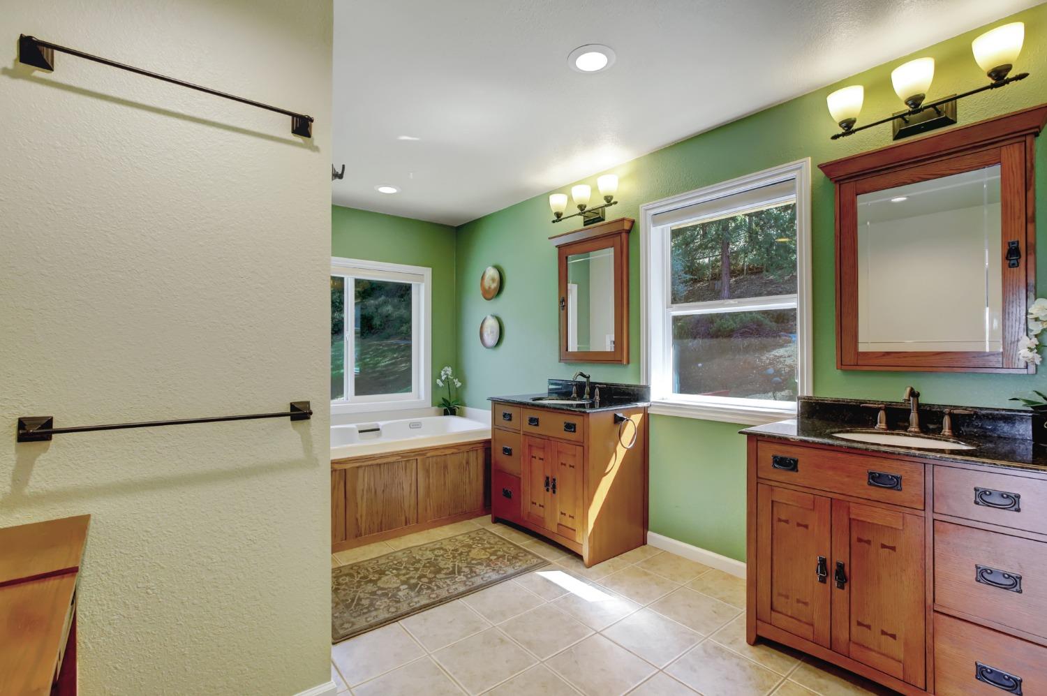Detail Gallery Image 33 of 99 For 14799 Applewood Ln, Nevada City,  CA 95959 - 3 Beds | 3/1 Baths