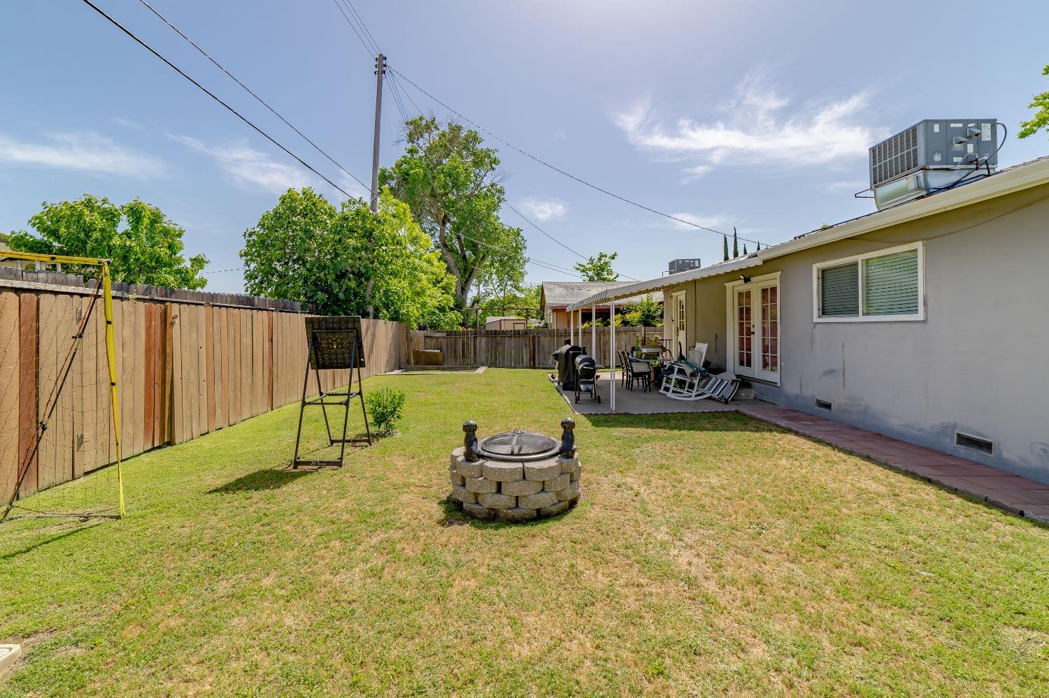 Detail Gallery Image 22 of 26 For 6244 Dundee Dr, North Highlands,  CA 95660 - 3 Beds | 2 Baths