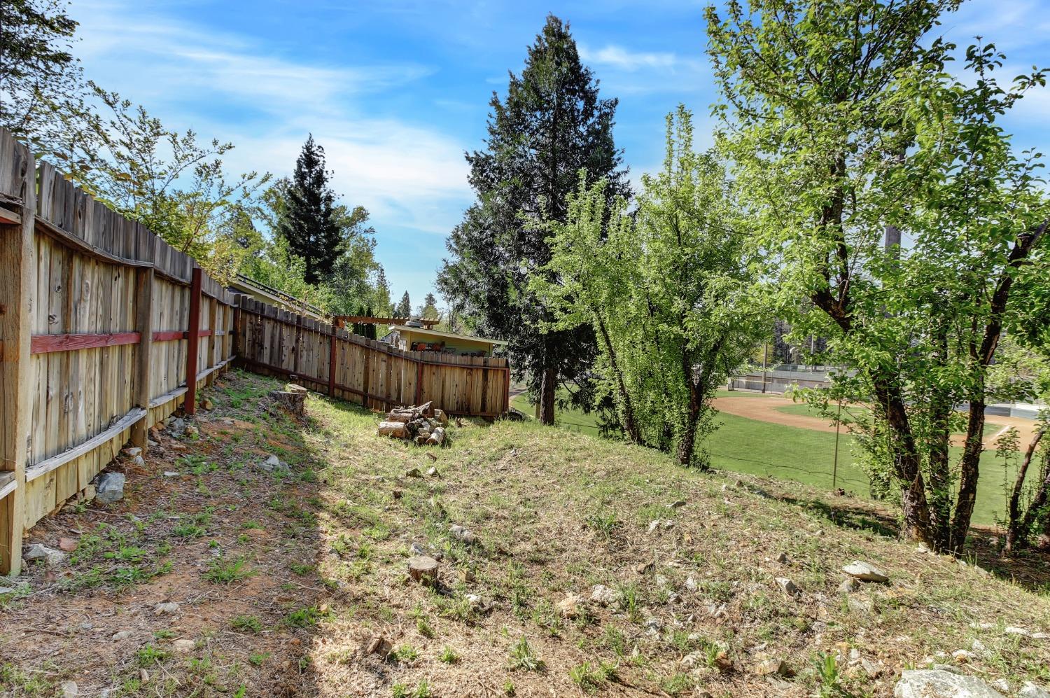 Detail Gallery Image 78 of 88 For 127 Peabody Ct, Grass Valley,  CA 95945 - 2 Beds | 2 Baths