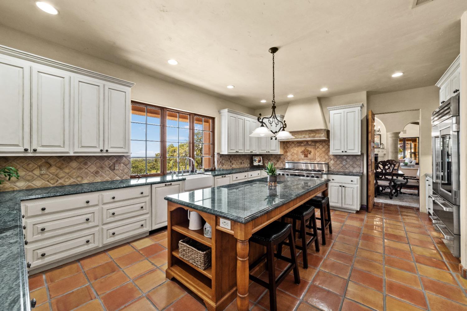 Detail Gallery Image 40 of 81 For 4331 Swift Cir, Shingle Springs,  CA 95682 - 6 Beds | 4/1 Baths