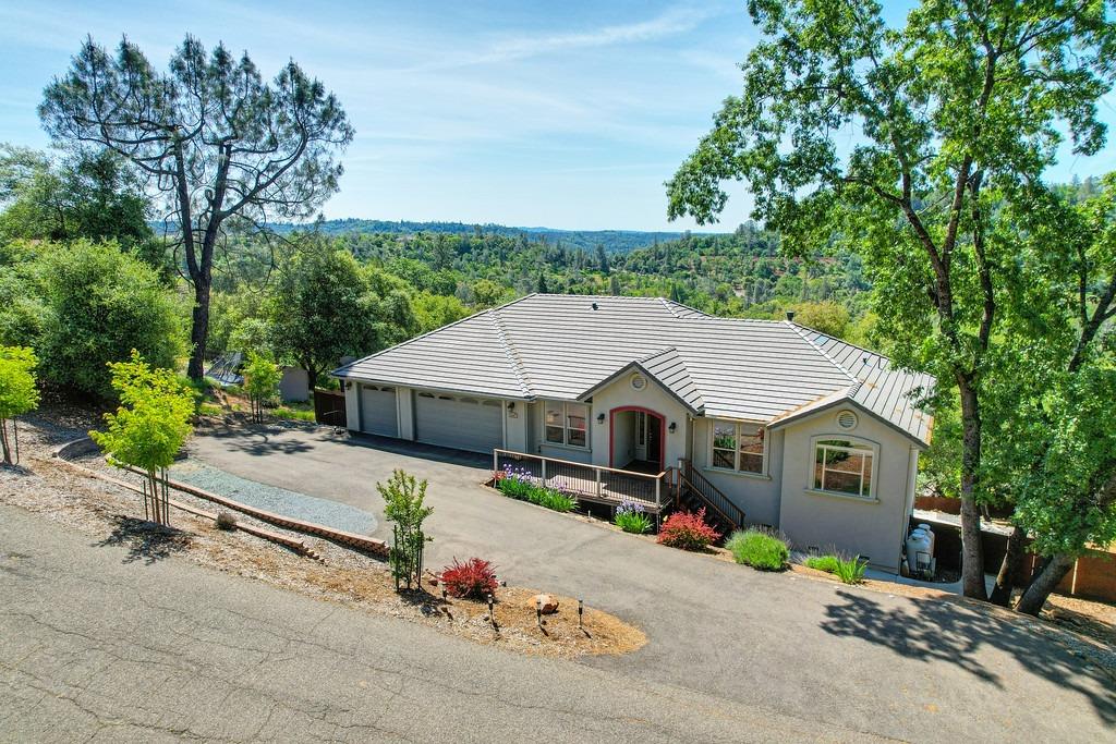 Detail Gallery Image 7 of 74 For 1487 Sean Dr, Placerville,  CA 95667 - 4 Beds | 2/1 Baths