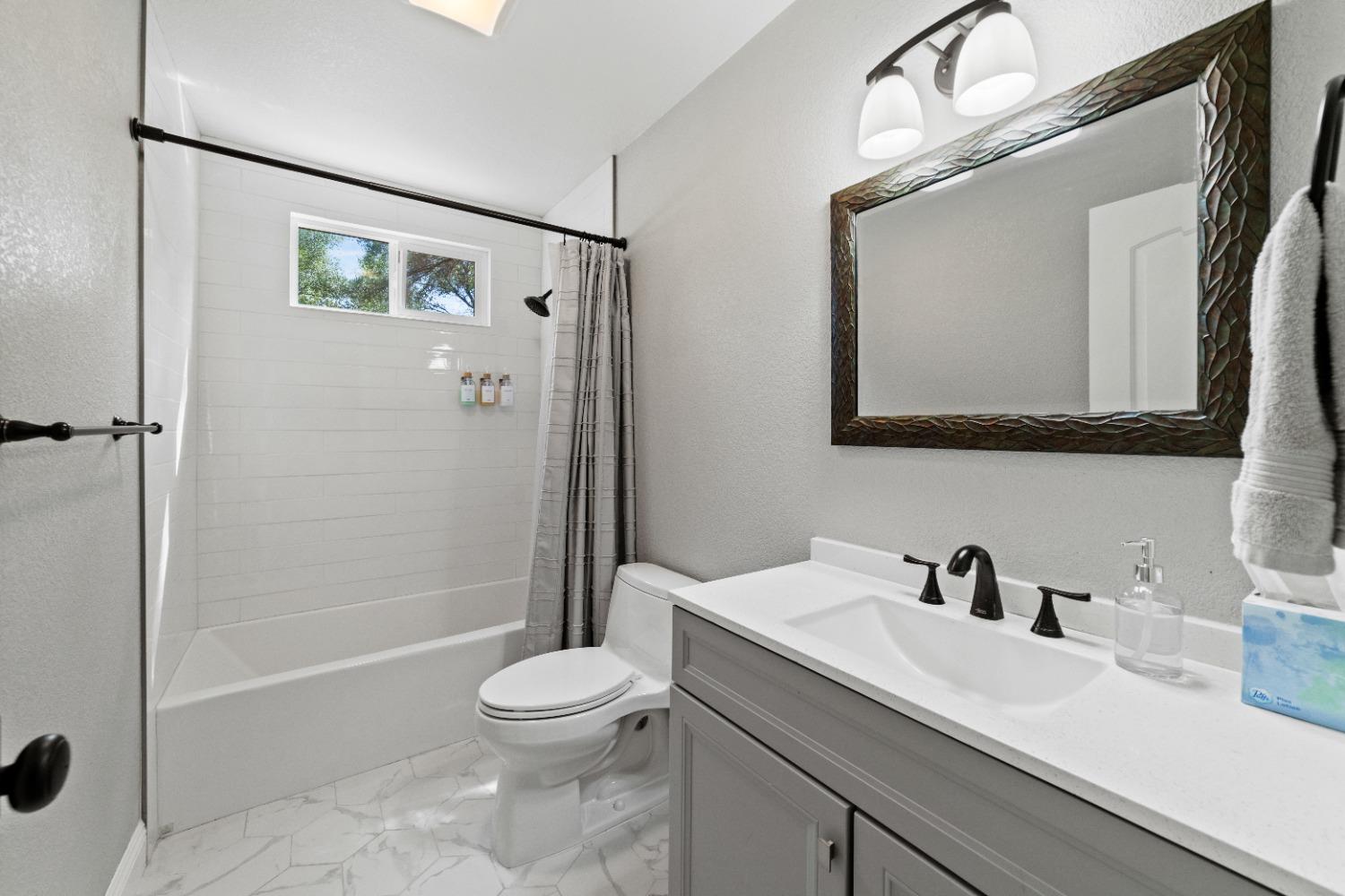 Detail Gallery Image 22 of 40 For 22929 Sunset Ridge Dr, Auburn,  CA 95602 - 3 Beds | 2/1 Baths
