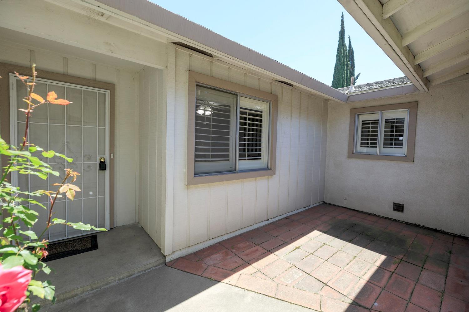 Detail Gallery Image 6 of 51 For 1520 Staci Ln, Modesto,  CA 95355 - 3 Beds | 2 Baths