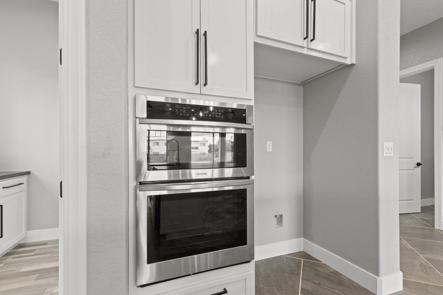 Detail Gallery Image 18 of 38 For 126 Mylnar Ave, Manteca,  CA 95336 - 4 Beds | 4/1 Baths