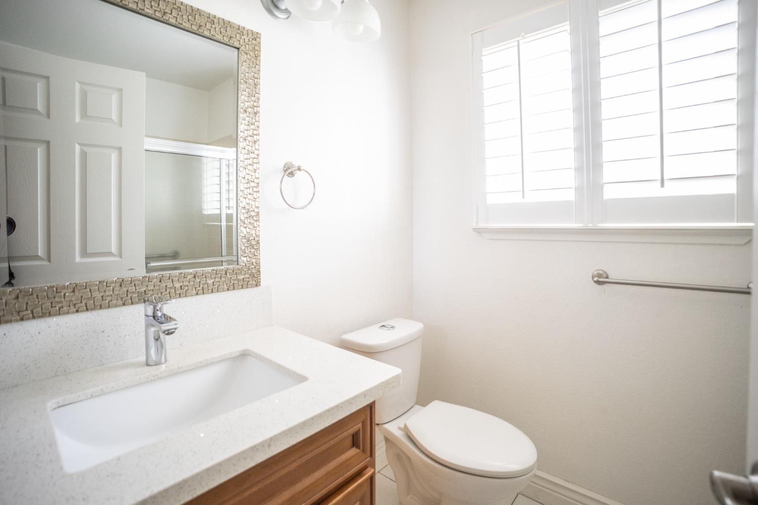 Detail Gallery Image 19 of 35 For 8547 Still Woods Ct, Sacramento,  CA 95828 - 2 Beds | 2 Baths