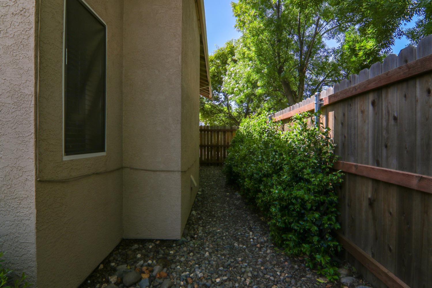 Detail Gallery Image 37 of 38 For 2440 Thistle Way, Lincoln,  CA 95648 - 4 Beds | 2/1 Baths