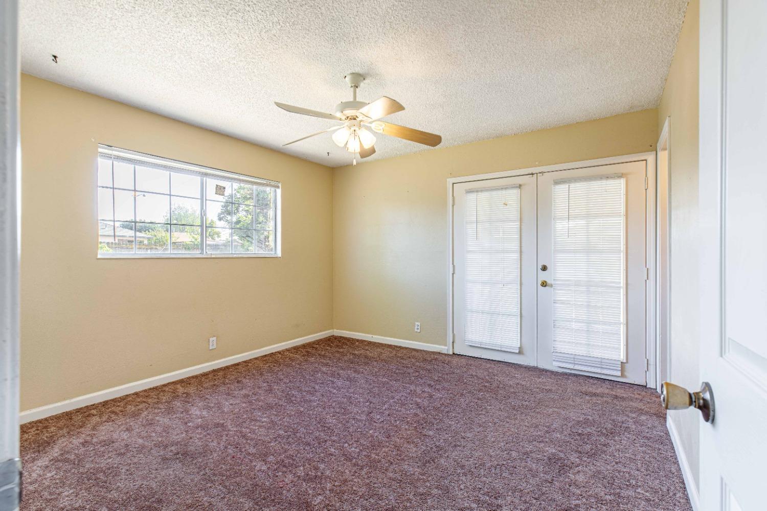 Detail Gallery Image 17 of 32 For 920 Houser Ln, Modesto,  CA 95351 - 3 Beds | 1/1 Baths