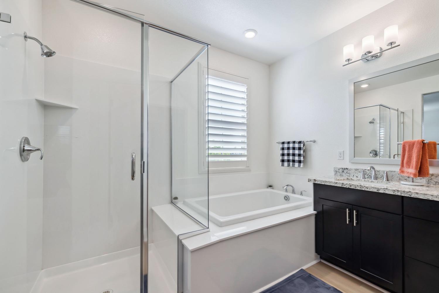 Detail Gallery Image 24 of 36 For 8886 Solo Way, Elk Grove,  CA 95757 - 3 Beds | 2/1 Baths
