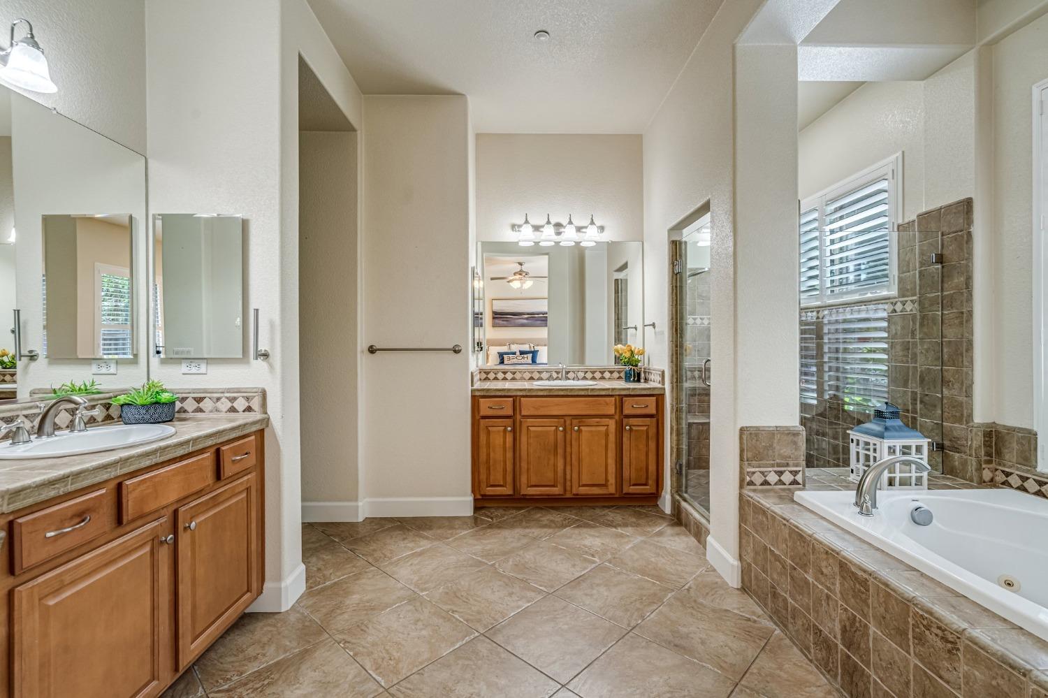 Detail Gallery Image 29 of 63 For 201 Woodhaven Pl, West Sacramento,  CA 95605 - 4 Beds | 3 Baths