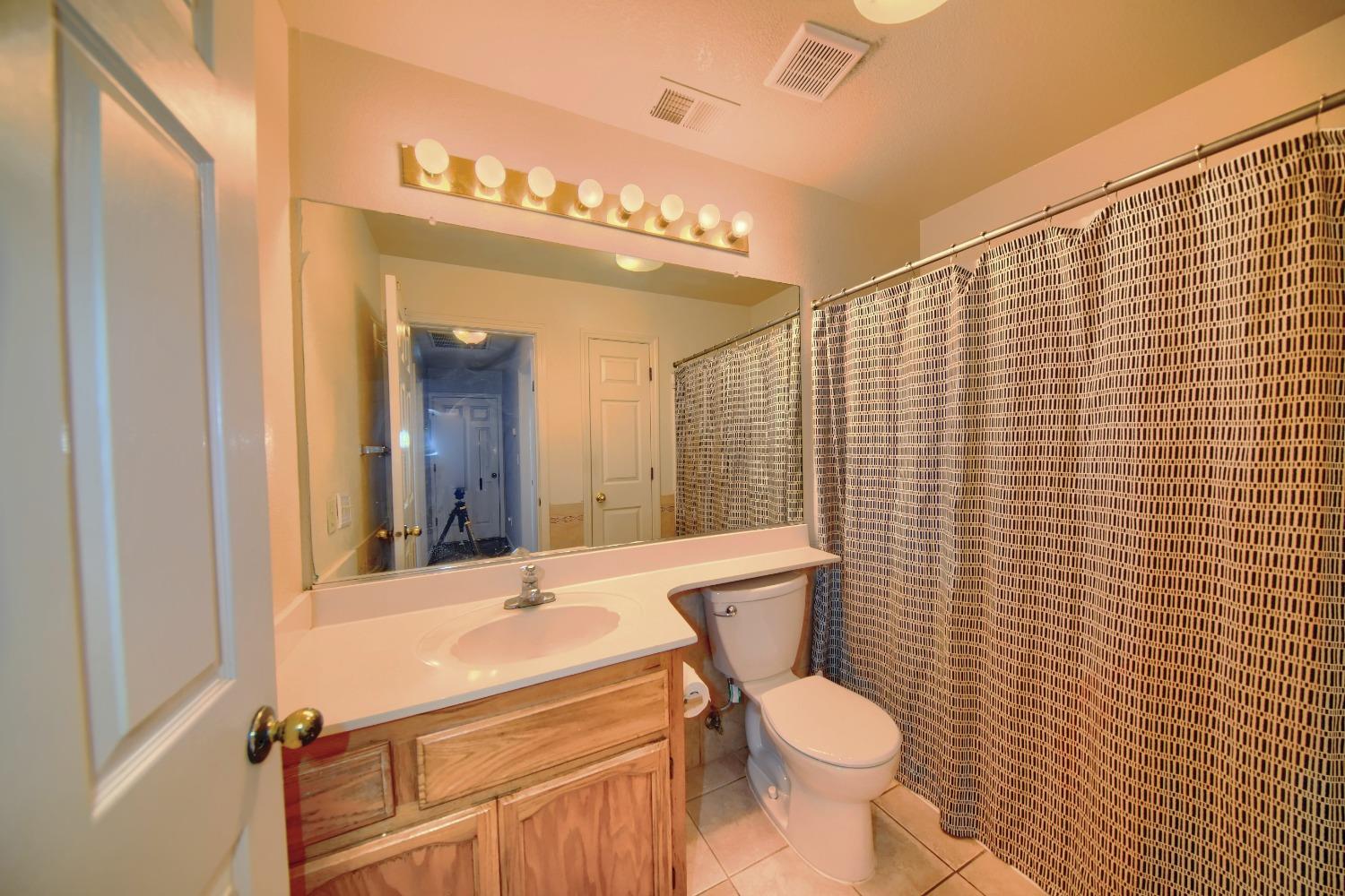 Detail Gallery Image 36 of 99 For 1193 Williams Ct, Manteca,  CA 95337 - 3 Beds | 2 Baths