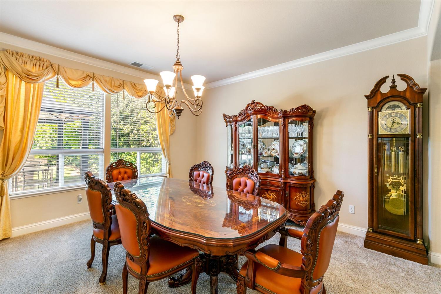Detail Gallery Image 14 of 76 For 1680 Baroness Way, Roseville,  CA 95747 - 4 Beds | 4/1 Baths