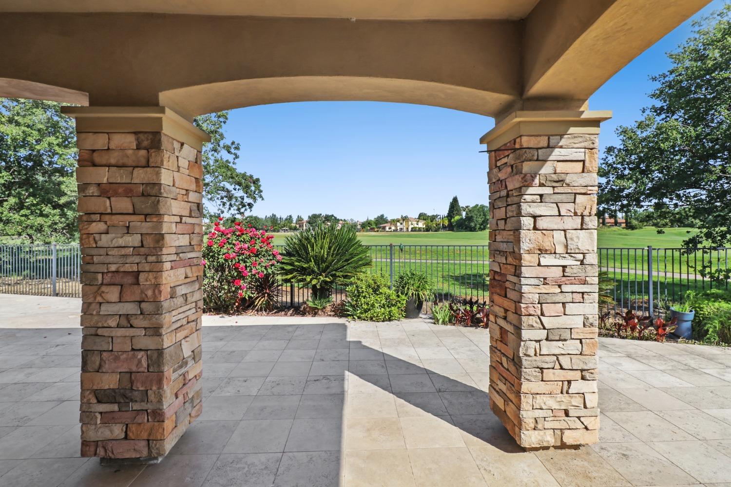 Detail Gallery Image 25 of 92 For 3670 Bridlewood Way, Roseville,  CA 95747 - 4 Beds | 5/1 Baths
